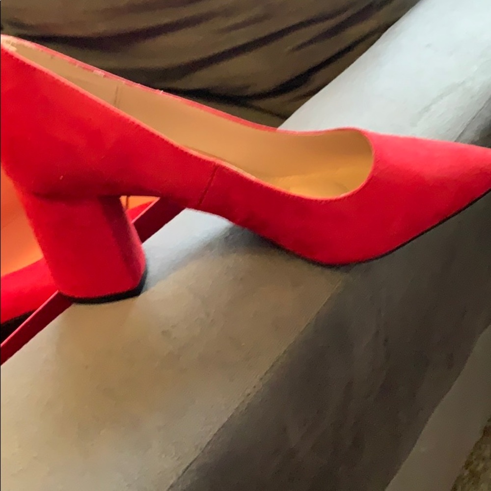 Red heels - Picture 2 of 7